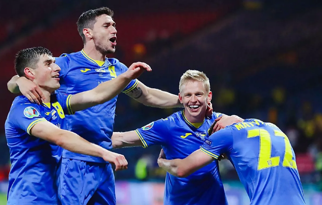 关于乌克兰客场击败对手，锁定国际足球杯赛资格的信息