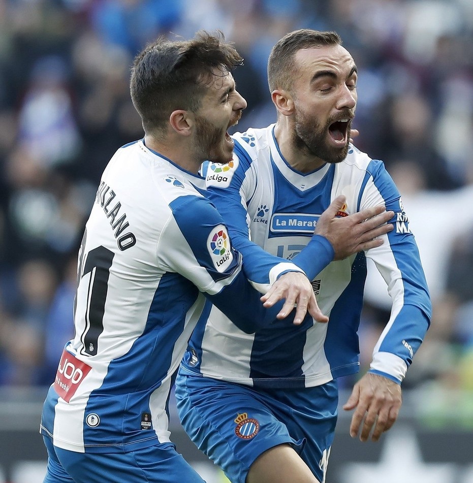 关于皇马客场不敌瓦伦西亚，积分榜位置遭受挑战的信息