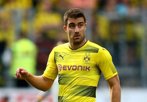 多特蒙德后防失误频频,遭遇困境的简单介绍 多特蒙德后防失误频频,遭遇困境的简单介绍